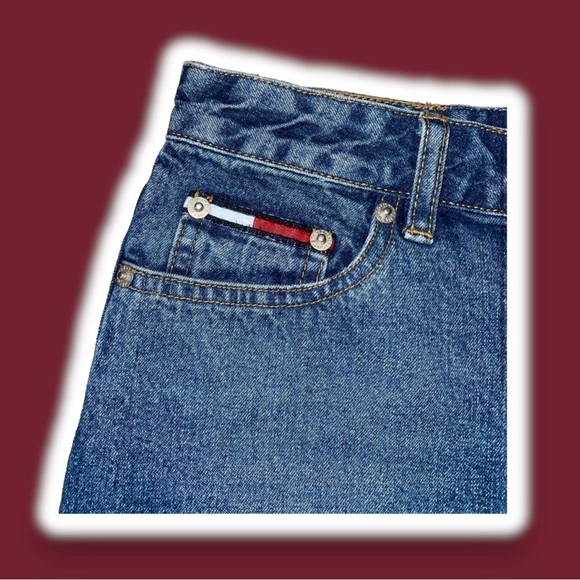❤️Tommy Hilfiger Jean Skirt❤️ - Picture 4 of 5